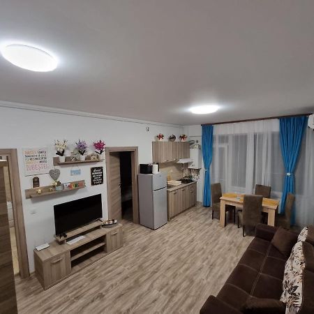 Summerland Apartment M&A 마마이아 외부 사진